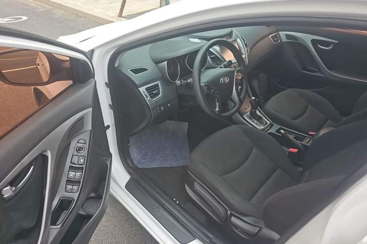 Used Hyundai Elantra (5th Generation / Langdong) 2016 1.6L Automatic Prestige Model Driver Seat