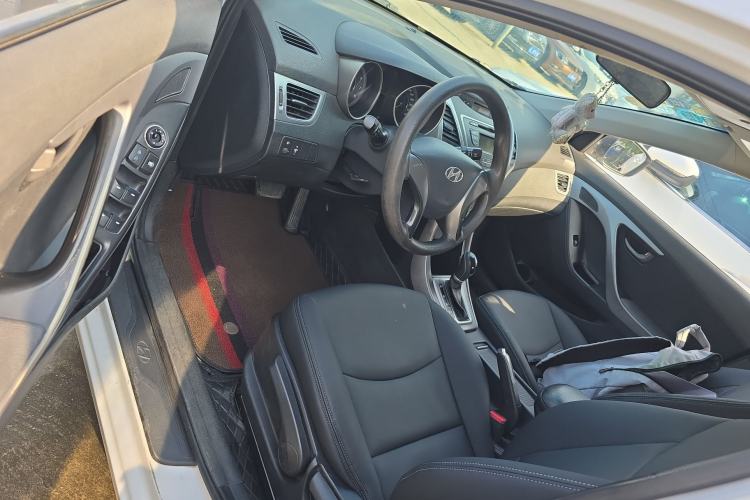 Used Hyundai Elantra (5th Generation / Langdong) 2016 1.6L Automatic Smart Version Driver Seat