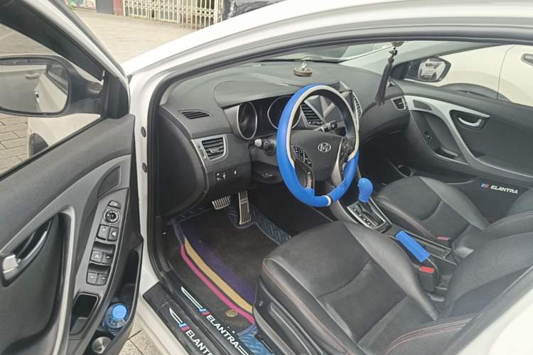 Used Hyundai Elantra (5th Generation / Langdong) 2016 1.6L Automatic Prestige Model Driver Seat