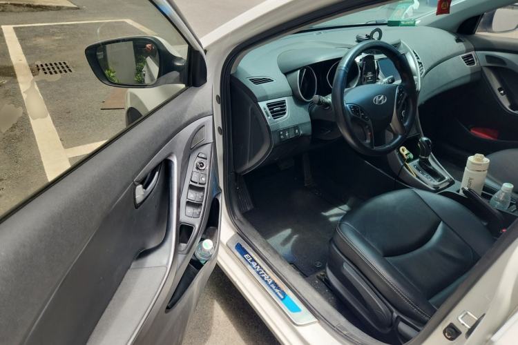 Used Hyundai Elantra (5th Generation / Langdong) 2016 1.6L Automatic Prestige Model Driver Seat