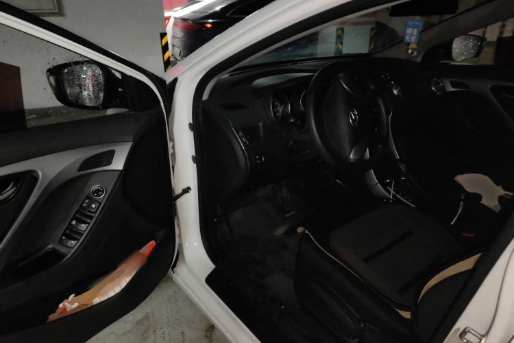 Used Hyundai Elantra (5th Generation / Langdong) 2016 1.6L Automatic Smart Version Driver Seat