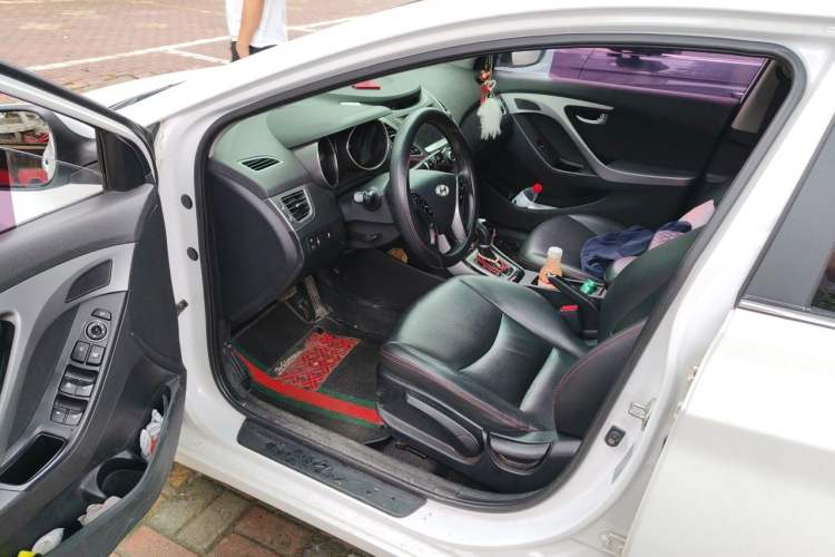 Used Hyundai Elantra (5th Generation / Langdong) 2016 1.6L Automatic Prestige Model Driver Seat