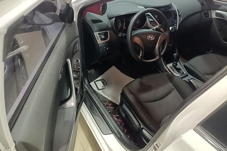Used Hyundai Elantra (5th Generation / Langdong) 2016 1.6L Automatic Smart Version Driver Seat