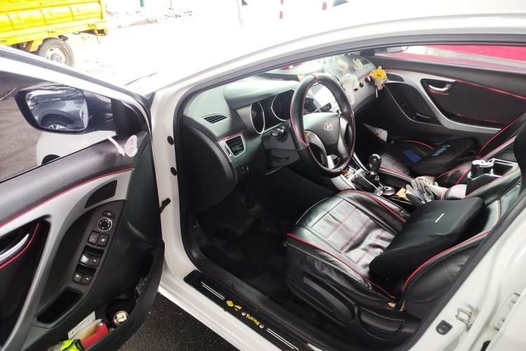 Used Hyundai Elantra (5th Generation / Langdong) 2016 1.6L Manual Luxury Model Driver Seat