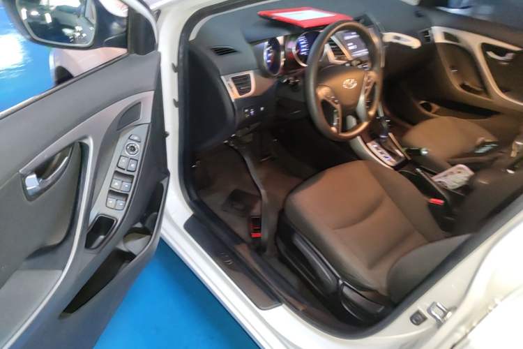 Used Hyundai Elantra (5th Generation / Langdong) 2016 1.6L Automatic Prestige Model Driver Seat