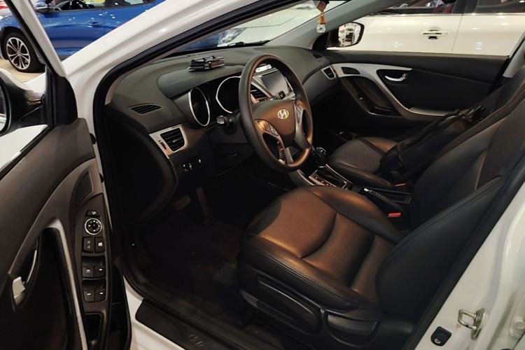 Used Hyundai Elantra (5th Generation / Langdong) 2016 1.6L Automatic Prestige Model Driver Seat