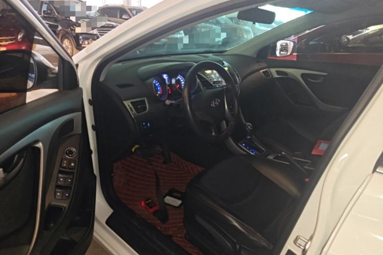 Used Hyundai Elantra (5th Generation / Langdong) 2016 1.6L Automatic Smart Version Driver Seat