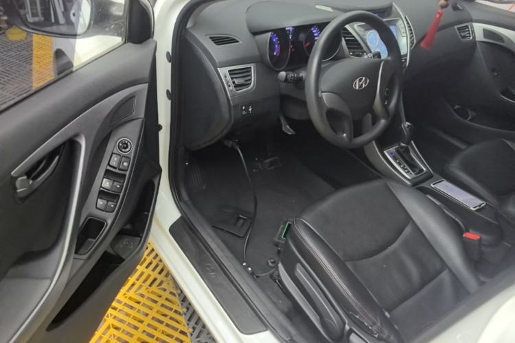 Used Hyundai Elantra (5th Generation / Langdong) 2016 1.6L Automatic Smart Version Driver Seat