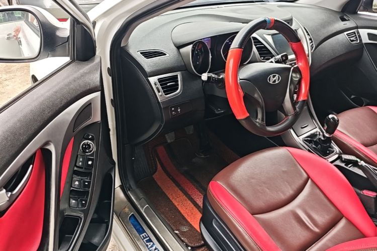 Used Hyundai Elantra (5th Generation / Langdong) 2016 1.6L Manual Luxury Model Driver Seat