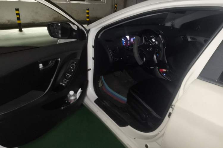 Used Hyundai Elantra (5th Generation / Langdong) 2016 1.6L Automatic Prestige Model Driver Seat