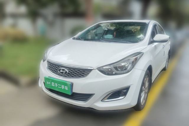 Hyundai Elantra (5th Generation / Langdong) 2016 1.6L Manual Luxury Model usado
