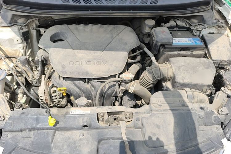 Used Hyundai Elantra (5th Generation / Langdong) 2016 1.6L Automatic Smart Version Engine Bay