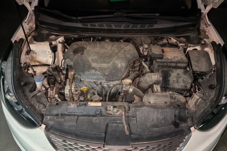 Used Hyundai Elantra (5th Generation / Langdong) 2016 1.6L Automatic Prestige Model Engine Bay