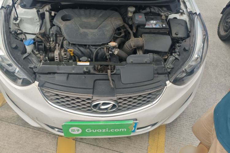 Used Hyundai Elantra (5th Generation / Langdong) 2016 1.6L Automatic Smart Version Engine Bay