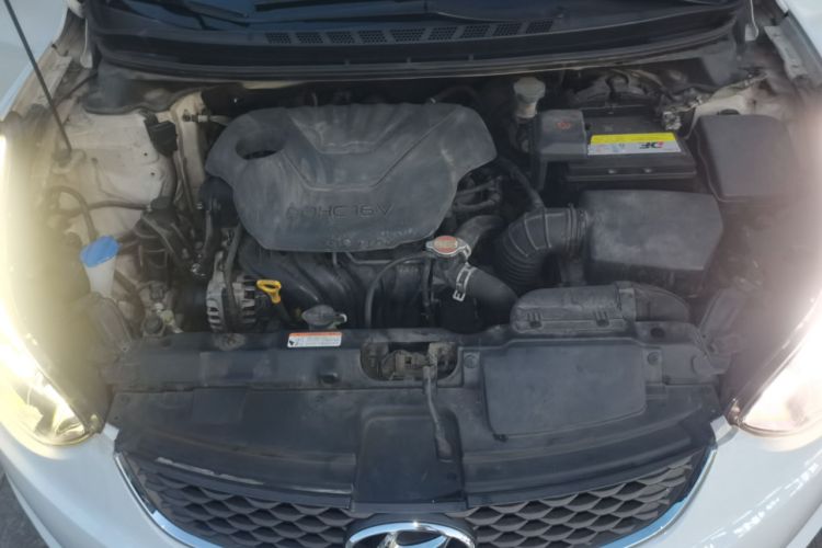 Used Hyundai Elantra (5th Generation / Langdong) 2016 1.6L Automatic Prestige Model Engine Bay
