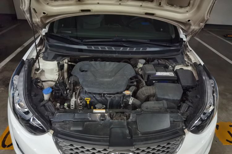 Used Hyundai Elantra (5th Generation / Langdong) 2016 1.6L Automatic Prestige Model Engine Bay