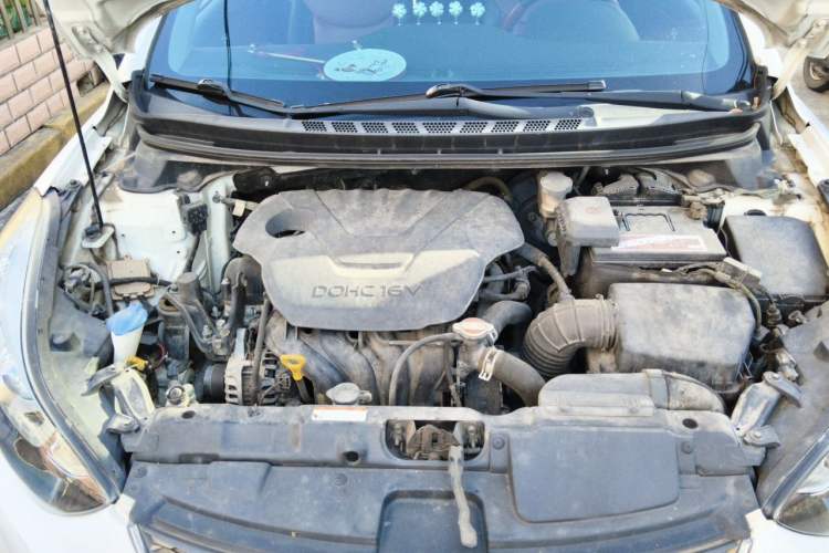 Used Hyundai Elantra (5th Generation / Langdong) 2016 1.6L Automatic Prestige Model Engine Bay