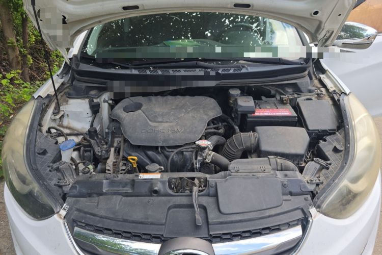 Used Hyundai Elantra (5th Generation / Langdong) 2016 1.6L Automatic Prestige Model Engine Bay