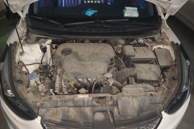 Used Hyundai Elantra (5th Generation / Langdong) 2016 1.6L Automatic Smart Version Engine Bay