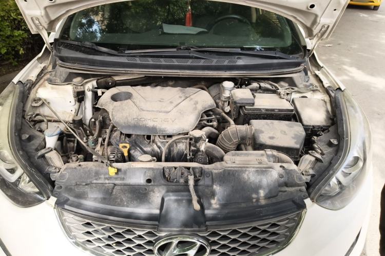 Used Hyundai Elantra (5th Generation / Langdong) 2016 1.6L Automatic Prestige Model Engine Bay
