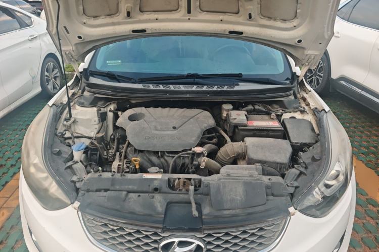 Used Hyundai Elantra (5th Generation / Langdong) 2016 1.6L Automatic Prestige Model Engine Bay