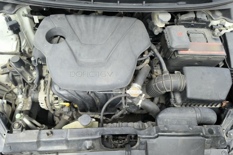 Used Hyundai Elantra (5th Generation / Langdong) 2016 1.6L Automatic Prestige Model Engine Bay