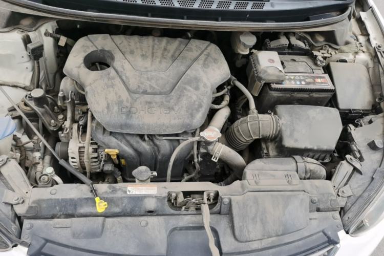 Used Hyundai Elantra (5th Generation / Langdong) 2016 1.6L Automatic Prestige Model Engine Bay