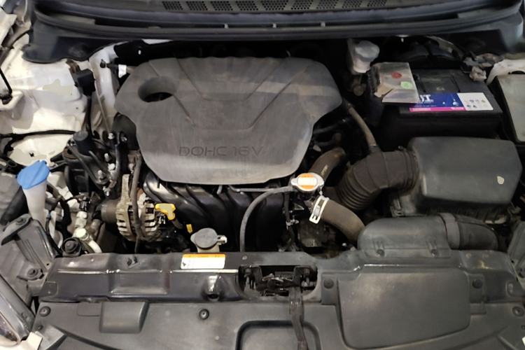 Used Hyundai Elantra (5th Generation / Langdong) 2016 1.6L Automatic Prestige Model Engine Bay