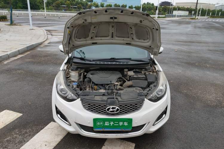 Used Hyundai Elantra (5th Generation / Langdong) 2016 1.6L Automatic Prestige Model Engine Bay