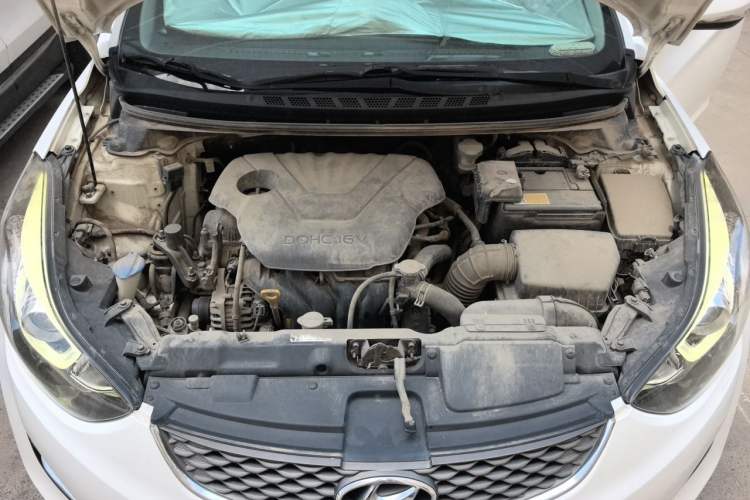 Used Hyundai Elantra (5th Generation / Langdong) 2016 1.6L Automatic Prestige Model Engine Bay