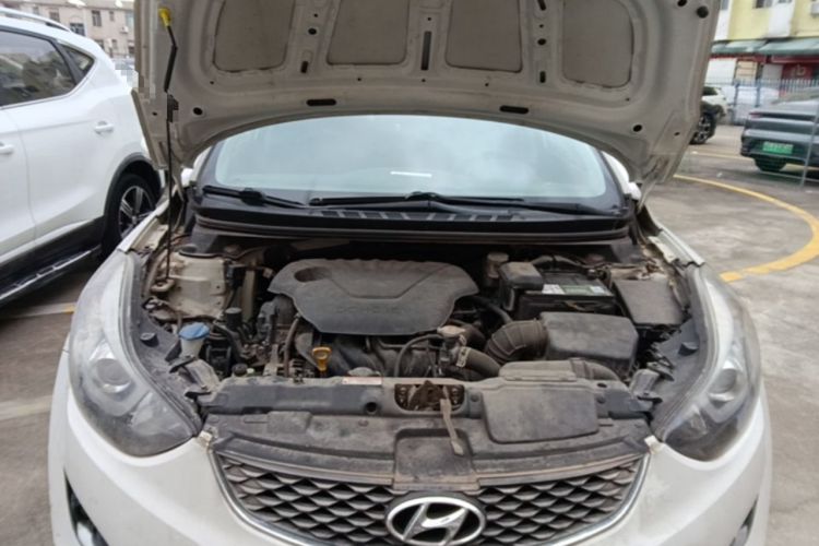 Used Hyundai Elantra (5th Generation / Langdong) 2016 1.6L Automatic Prestige Model Engine Bay