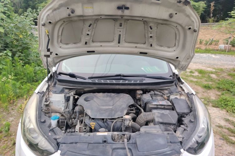 Used Hyundai Elantra (5th Generation / Langdong) 2016 1.6L Automatic Prestige Model Engine Bay