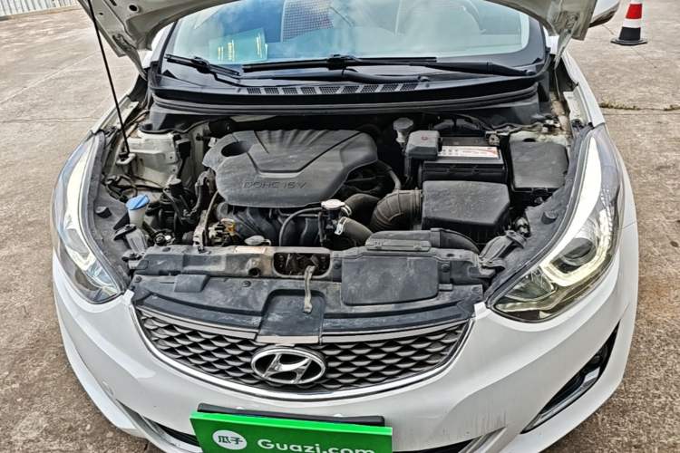 Used Hyundai Elantra (5th Generation / Langdong) 2016 1.6L Automatic Prestige Model Engine Bay