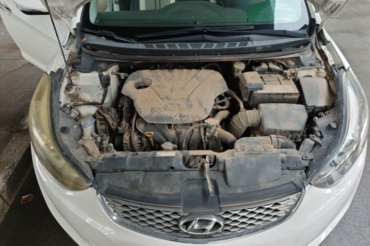 Used Hyundai Elantra (5th Generation / Langdong) 2016 1.6L Automatic Prestige Model Engine Bay