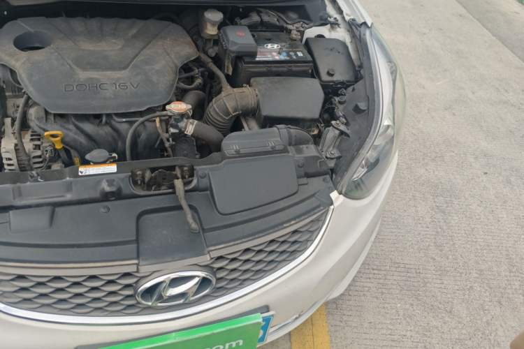 Used Hyundai Elantra (5th Generation / Langdong) 2016 1.6L Automatic Smart Version Engine Bay Left