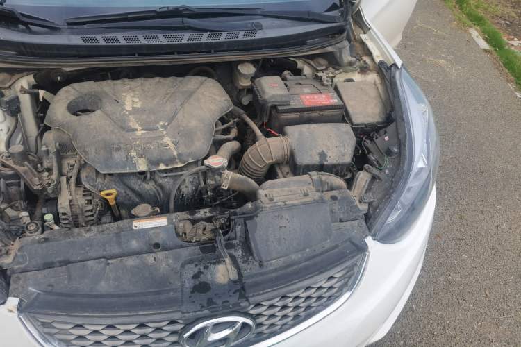 Used Hyundai Elantra (5th Generation / Langdong) 2016 1.6L Manual Fashion Edition Engine Bay Left