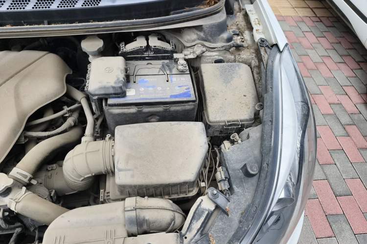 Used Hyundai Elantra (5th Generation / Langdong) 2016 1.6L Automatic Prestige Model Engine Bay Left