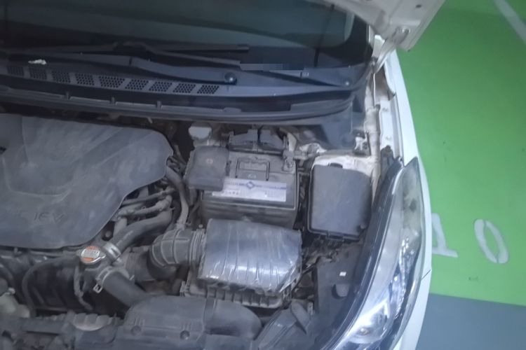 Used Hyundai Elantra (5th Generation / Langdong) 2016 1.6L Automatic Smart Version Engine Bay Left