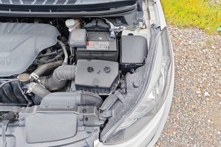 Used Hyundai Elantra (5th Generation / Langdong) 2016 1.6L Automatic Prestige Model Engine Bay Left