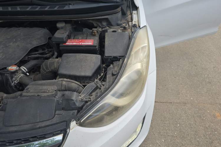 Used Hyundai Elantra (5th Generation / Langdong) 2016 1.6L Automatic Prestige Model Engine Bay Left