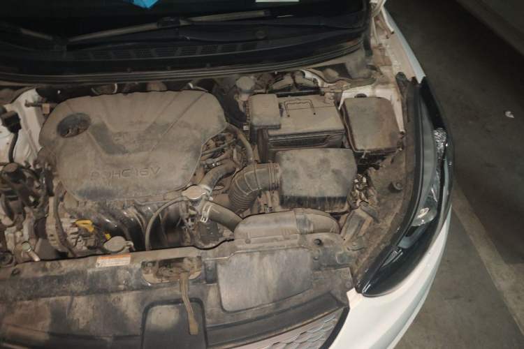 Used Hyundai Elantra (5th Generation / Langdong) 2016 1.6L Automatic Smart Version Engine Bay Left