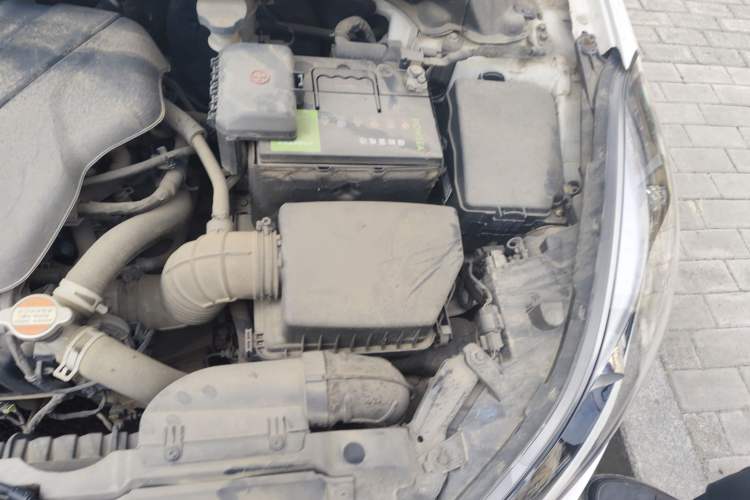 Used Hyundai Elantra (5th Generation / Langdong) 2016 1.6L Manual Luxury Model Engine Bay Left