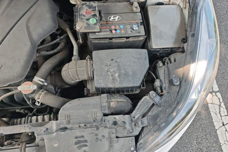 Used Hyundai Elantra (5th Generation / Langdong) 2016 1.6L Manual Luxury Model Engine Bay Left
