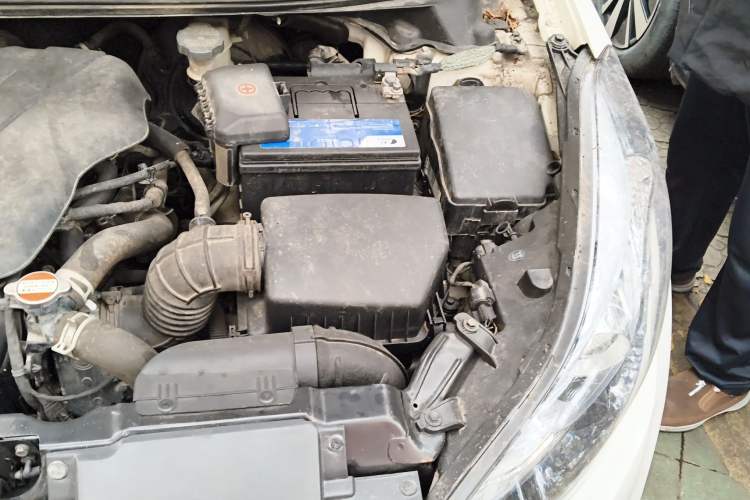 Used Hyundai Elantra (5th Generation / Langdong) 2016 1.6L Manual Luxury Model Engine Bay Left