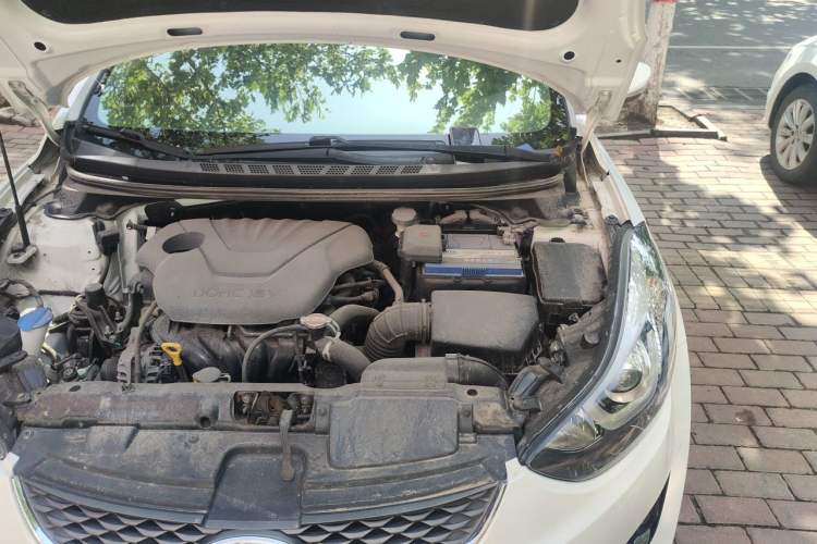 Used Hyundai Elantra (5th Generation / Langdong) 2016 1.6L Automatic Prestige Model Engine Bay Left