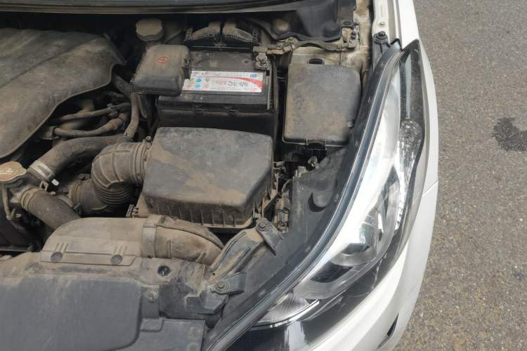 Used Hyundai Elantra (5th Generation / Langdong) 2016 1.6L Automatic Smart Version Engine Bay Left