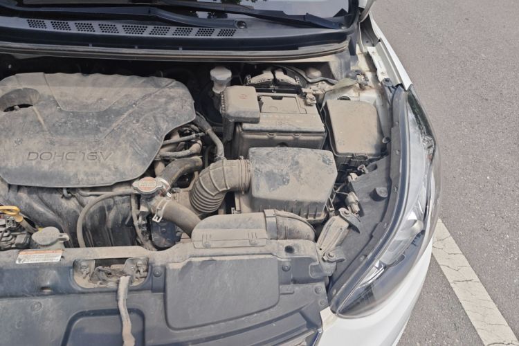 Used Hyundai Elantra (5th Generation / Langdong) 2016 1.6L Automatic Prestige Model Engine Bay Left