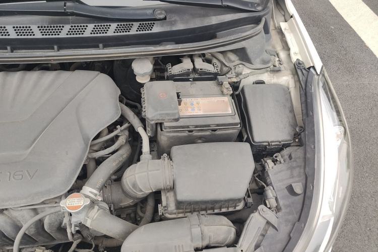Used Hyundai Elantra (5th Generation / Langdong) 2016 1.6L Automatic Prestige Model Engine Bay Left