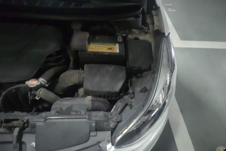 Used Hyundai Elantra (5th Generation / Langdong) 2016 1.6L Automatic Prestige Model Engine Bay Left