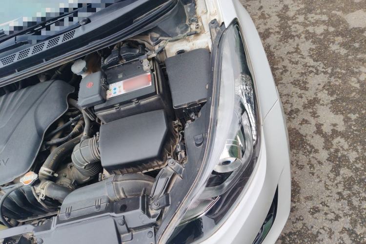 Used Hyundai Elantra (5th Generation / Langdong) 2016 1.6L Automatic Smart Version Engine Bay Left